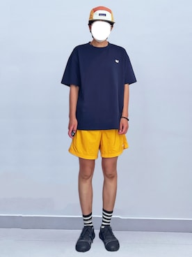 「Crying Centerのアイテム（Tシャツ/カットソー、ブルー系）」を使った、RURURUKIAさん（レディース・165cm）の秋コーディネート