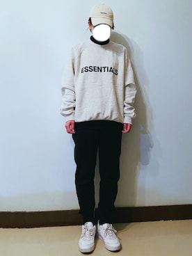 「FOG ESSENTIALS（エフオージーエッセンシャルズ）のアイテム（スウェット）」を使った、RURURUKIAさん（レディース・165cm）の冬コーディネート