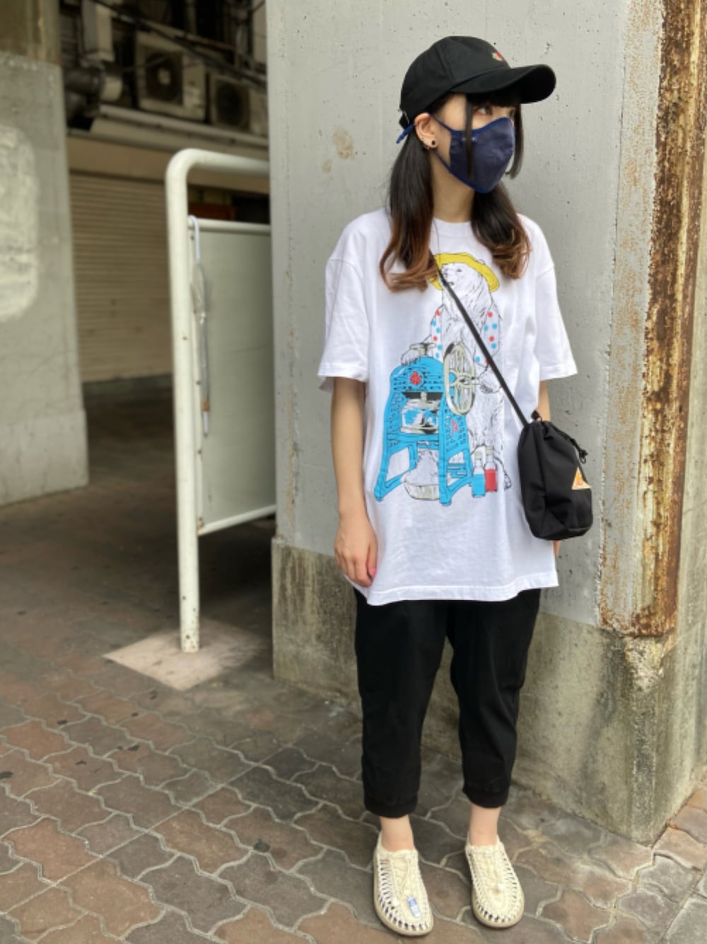 「休日スタイル、リネン、カラフル、柄シャツ、アウトドアスタイル、キャップ女子、in the ROOTS、2nd  ROOTS」｜「FRUIT OF THE LOOMのアイテム（キャップ、ブラック系）」を使った、ROOTS_official @相互さん（レディース・164cm）の夏コーディネートの1枚目の写真