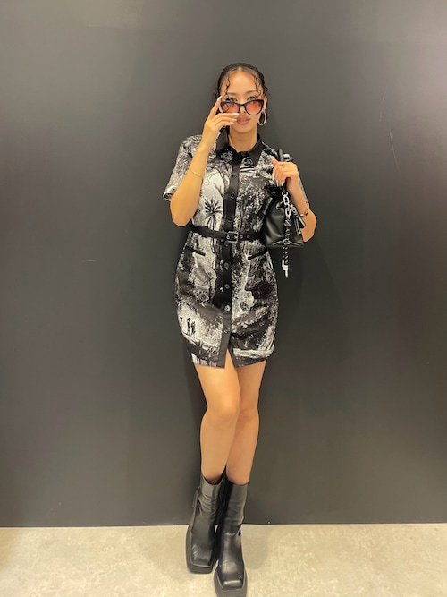 クリスチャン・ラクロワのリトグラフシャツドレス（ワンピース