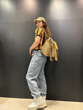 「Desigual（デシグアル）のChristian Lacroix ジャージストライプTシャツ（Tシャツ/カットソー、その他）」を使った、Desigual 名古屋 STAFFさん（レディース・170cm）の春コーディネート