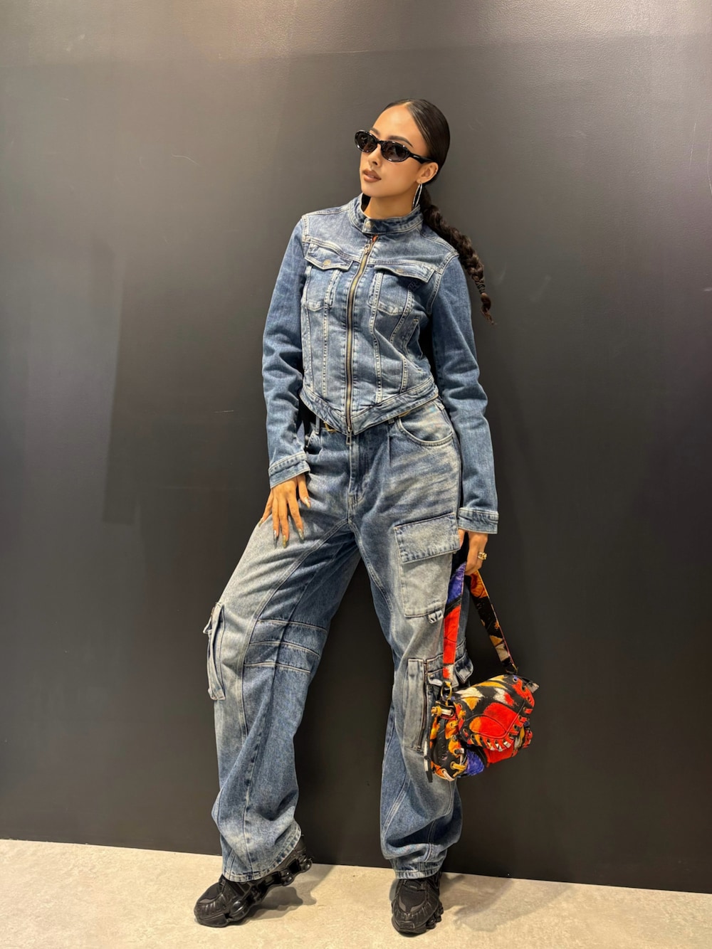 デニムジャケットを使った「y2k」のレディース人気ファッション