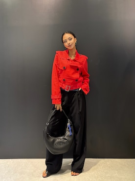 「アイテム（トレンチコート）」を使った、Desigual 名古屋 STAFFさん（レディース・165cm）の夏コーディネート