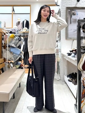 「アイテム（ローファー、グレー系）」を使った、mahokurumaさん（レディース・172cm）の秋コーディネート