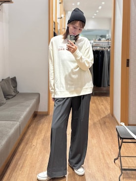 「GLOBAL WORK（グローバルワーク）のシーンレスとろみイージーパンツ/1054588（その他パンツ、グレー系）」を使った、mahokurumaさん（レディース）の秋コーディネート