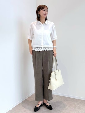 「GLOBAL WORK（グローバルワーク）のスペ軽撥水A4ボストン/621478（ボストンバッグ、ベージュ系）」を使った、mahokurumaさん（レディース）の夏コーディネート