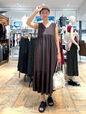 「高見え」｜「アイテム（帽子）」を使った、mahokurumaさん（レディース・172cm）の夏コーディネート