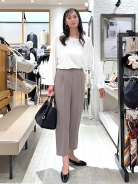 「アイテム（パンプス）」を使った、mahokurumaさん（レディース・172cm）の秋コーディネート
