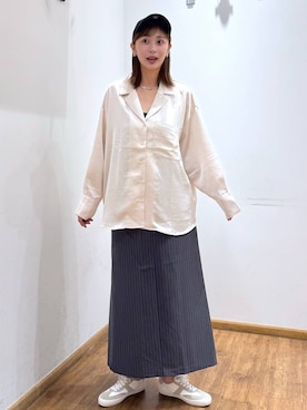 「GLOBAL WORK（グローバルワーク）のBIGサテンシャツ/1052119（シャツ/ブラウス、ホワイト系）」を使った、mahokurumaさん（レディース）の秋コーディネート