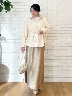 「アイテム（ミリタリージャケット）」を使った、SHINOさん（レディース・164cm）の秋コーディネート