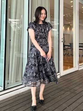 「couture brooch（クチュールブローチ）の【洗える・着映え】オーガンフルールワンピース（ワンピース、ブラック系）」を使った、SHINOさん（レディース・164cm）の春コーディネート
