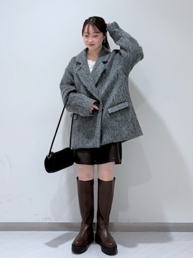 「KBF（ケイビーエフ）のアイテム（ショルダーバッグ）」を使った、さやかさん（レディース・152cm）の秋コーディネート