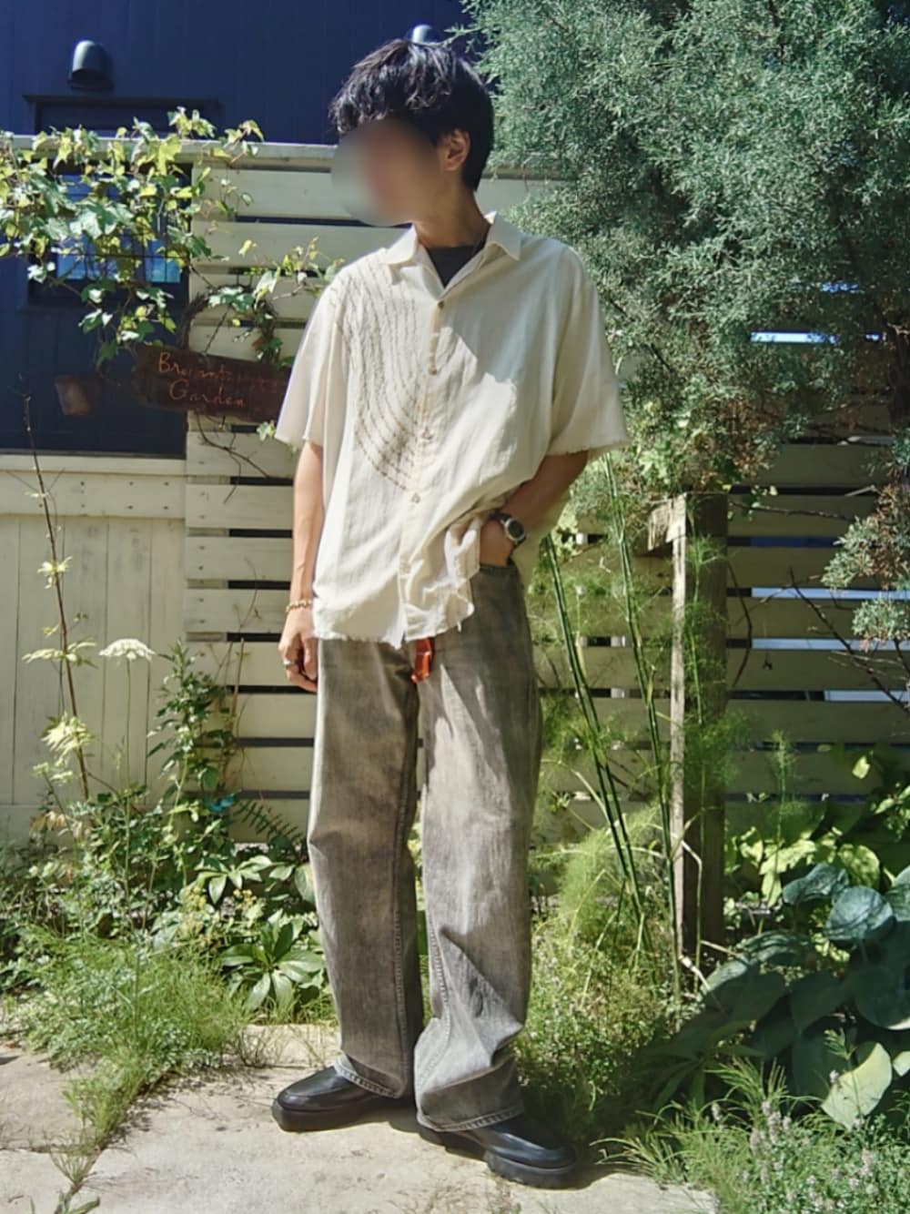 Embroidery Shirt by Julien Villevoyeを使った人気ファッション