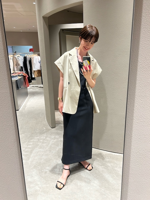 SHENERY（シーナリー）の「フレンチスリーブジャケットベスト