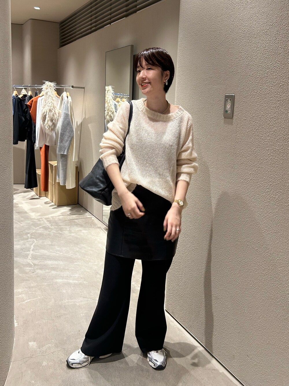 WEB限定カラー：ピンク】シアーチュニックニットプルオーバーを使った