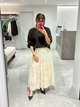 「LOUNGEDRESS（ラウンジドレス）の《上質な肌触り/軽量/デコルテきれい見え》ファーカシミヤVニット　冬服（ニット/セーター、ブラウン系）」を使った、ld_ayakaさん（レディース・154cm）の秋コーディネート