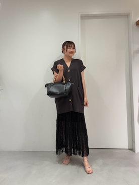 「LOUNGEDRESS（ラウンジドレス）のツイストボタンフレンチニットカーデ（カーディガン/ボレロ、ブラウン系）」を使った、ld_ayakaさん（レディース・154cm）の夏コーディネート
