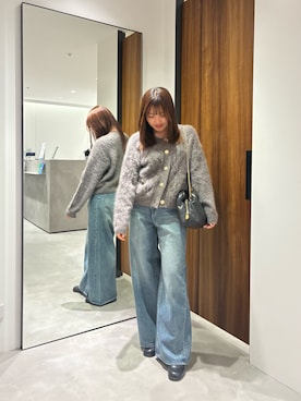 「LOUNGEDRESS（ラウンジドレス）の《軽やかで上質》ファーカシミヤミンクライクカーディガン（ニット/セーター、グレー系）」を使った、ld_ayakaさん（レディース・154cm）の秋コーディネート