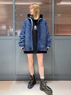 「エクストララージ」｜「アイテム（ダウンジャケット/コート）」を使った、蛭田彩華さん（レディース・161cm）の冬コーディネート