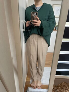 「GU（ジーユー）のアイテム（Pants、ベージュ系）」を使った、sakaimanaさん（レディース）の秋コーディネート