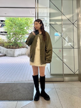 「カーキアウター」｜「アイテム（ジャケット/アウター）」を使った、miyabiさん（レディース・160cm）の夏コーディネート