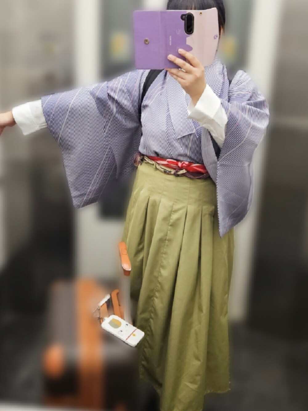 「和洋折衷、和洋折衷コーデ、着物、着物コーデ、低身長、重ね着ベストシーズン、着物女子、仕事着、秋のコーデ、プチプラ、アンティーク、スカート、ロングスカート、リュックスタイル、キャリーバッグ」｜「しまむらのアイテム（スカート、グリーン系）」を使った、NYANOさん（レディース・154cm）の秋コーディネートの1枚目の写真
