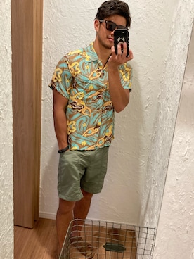 「SUN SURF（サンサーフ）のアイテム（シャツ/ブラウス、グリーン系）」を使った、髭メガネさん（メンズ・175cm）の夏コーディネート