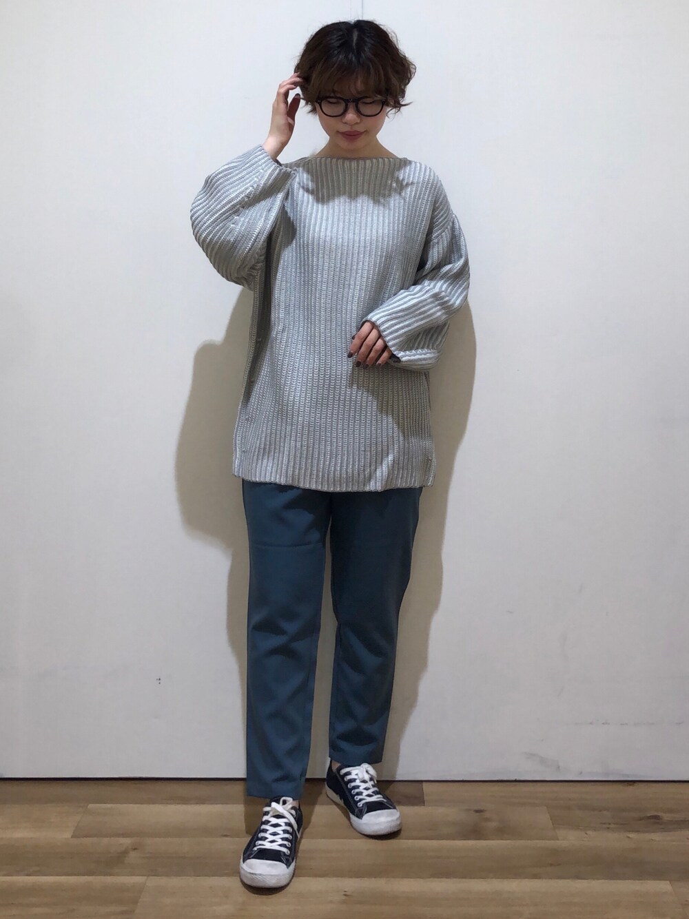 「ニット、パンツ、グレー、ストライプ、グレーニット、パンツコーデ、ショートヘア、グリーンパークス、Green Parks、ストライプニット」｜「Petit fleurの・Petit Fleur バイカラーストライプニット＊（ニット/セーター、グレー系）」を使った、板さん（レディース・156cm）の冬コーディネートの1枚目の写真
