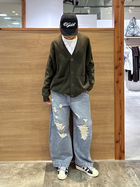 「X-girl（エックスガール）のDISTRESSED SCRIPT LOGO 6PANEL CAP（キャップ、ブラック系）」を使った、ICHIGOさん（レディース・165cm）の秋コーディネート