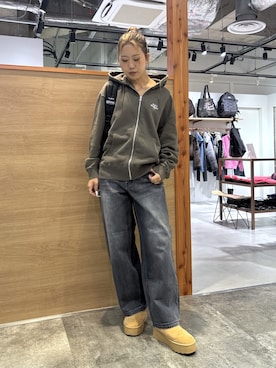 「アイテム（バックパック/リュック）」を使った、ICHIGOさん（レディース・165cm・10代）の秋コーディネート