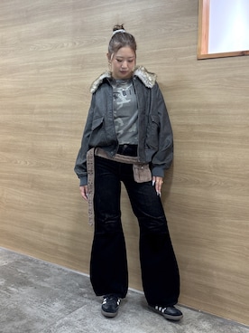 「アイテム（ボディバッグ/ウエストポーチ）」を使った、ICHIGOさん（レディース・165cm・10代）の秋コーディネート