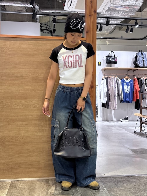 RHINESTONE VERTICAL LOGO RAGLAN S/S BABY TEE（Tシャツ/カットソー