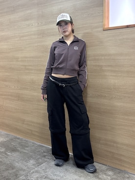 「アイテム（ジャージ）」を使った、ICHIGOさん（レディース・165cm）の秋コーディネート