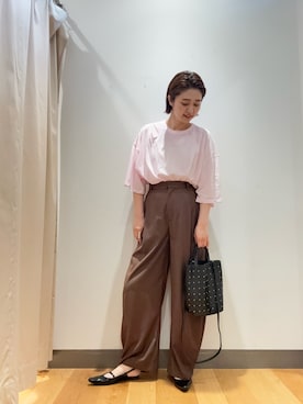 「URBAN RESEARCH（アーバンリサーチ）のタックカーブスラックス（その他パンツ、ブラウン系）」を使った、ばやさん（レディース・160cm）の春コーディネート