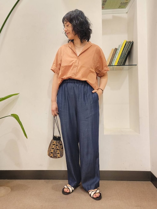 【アーバンリサーチドアーズ】製品染めロールスリーブブラウス URBAN RESEARCH DOORS 【アーバンリサーチドアーズ】製品染め