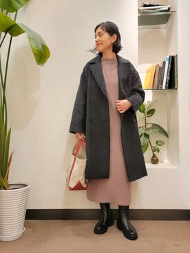 「ママファッション」｜「アイテム（チェスターコート）」を使った、emiinamiiさん（レディース・164cm）の冬コーディネート