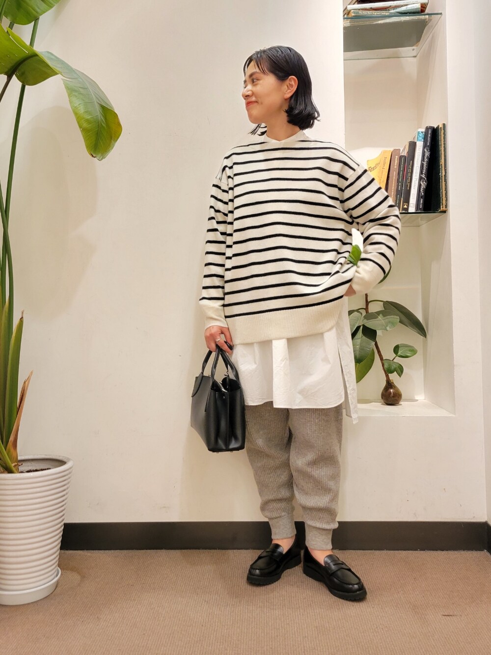 ウールワッフルニットパンツを使った人気ファッション
