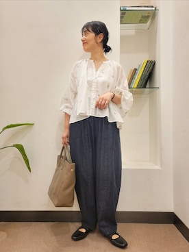 「URBAN RESEARCH DOORS（アーバンリサーチドアーズ）のスクエアトゥリボンミュール（サンダル）」を使った、浪口　絵美さん（レディース・164cm）の秋コーディネート