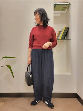 「URBAN RESEARCH DOORS（アーバンリサーチドアーズ）の2WAYスクエアショルダーバッグ（ショルダーバッグ）」を使った、浪口　絵美さん（レディース・164cm）の秋コーディネート