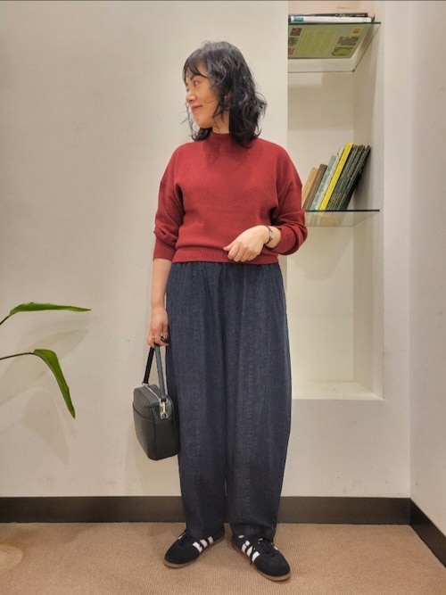 美品★慈雨　マルチカラー ボトルネックニット アシンメトリー 40 セール】ボトルネック アシンメトリー カットアウト ニット プル