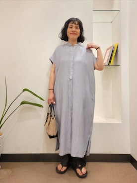 「URBAN RESEARCH DOORS（アーバンリサーチドアーズ）のFORK&SPOON　リネンレーヨンシャツワンピース（One piece dress、ブルー系）」を使った、浪口　絵美さん（レディース・164cm）の夏コーディネート