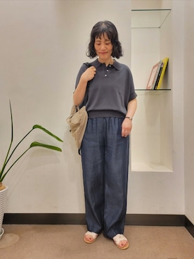 「URBAN RESEARCH DOORS（アーバンリサーチドアーズ）のアイテム（ニット/セーター）」を使った、浪口　絵美さん（レディース・164cm）の夏コーディネート
