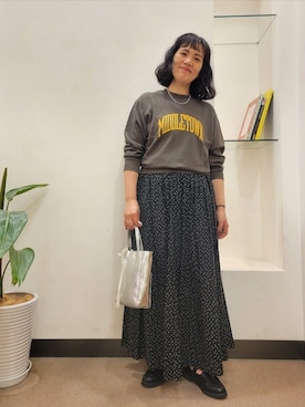 「Champion（チャンピオン）の『別注』Champion×DOORS　SWEAT CREWNECK PULLOVER（スウェット、グレー系）」を使った、浪口　絵美さん（レディース・164cm）の秋コーディネート