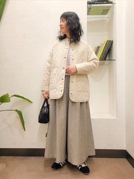 「URBAN RESEARCH DOORS(アーバンリサーチドアーズ)のアイテム(スニーカー)」を使った、浪口 絵美さん(レディース・164cm)の冬コーディネート