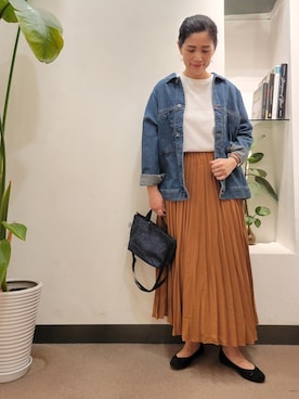 「RODE SKO」｜「アイテム（デニムジャケット）」を使った、emiinamiiさん（レディース・164cm）の秋コーディネート