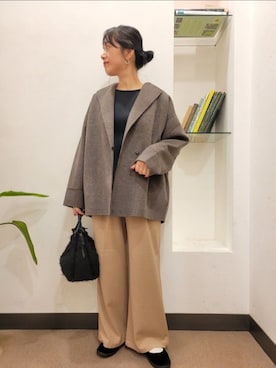 「POMTATA（ポンタタ）のPOMTATA　OTIS envan tote S（ハンドバッグ）」を使った、浪口　絵美さん（レディース・164cm）の秋コーディネート