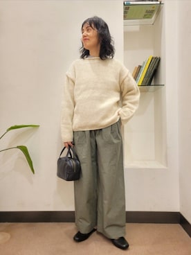 「アイテム（ボストンバッグ）」を使った、浪口　絵美さん（レディース・164cm）の秋コーディネート