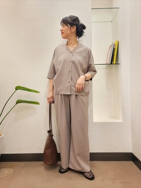 「アイテム（その他雑貨、ブラウン系）」を使った、浪口　絵美さん（レディース・164cm）の春コーディネート