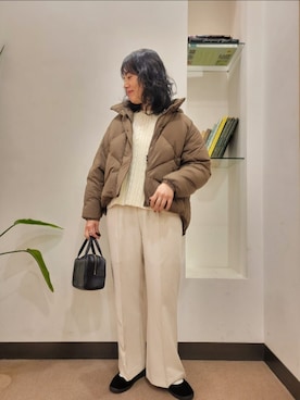 「URBAN RESEARCH DOORS(アーバンリサーチドアーズ)のアイテム(その他パンツ)」を使った、浪口 絵美さん(レディース・164cm)の冬コーディネート