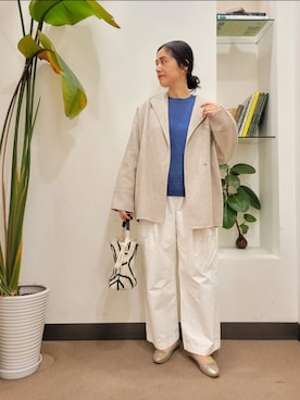 「ガウンコート」｜「アイテム（その他アウター）」を使った、emiinamiiさん（レディース・164cm）の秋コーディネート